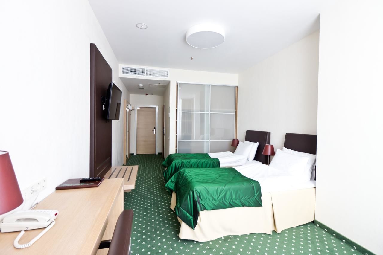 Отель Green City Hotel Минск-18