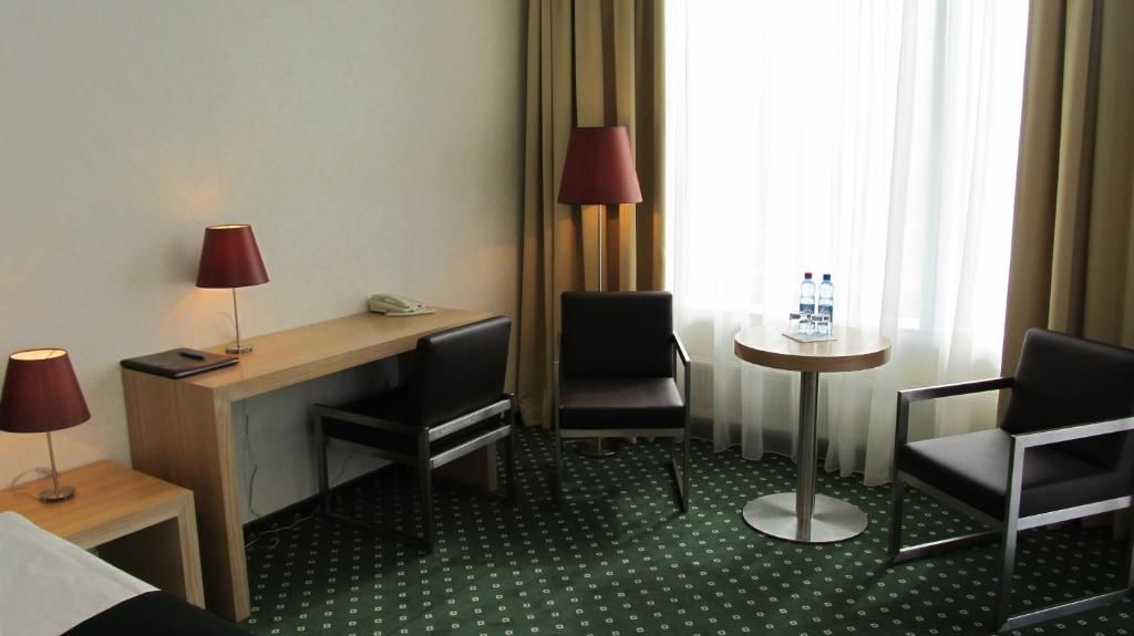 Отель Green City Hotel Минск