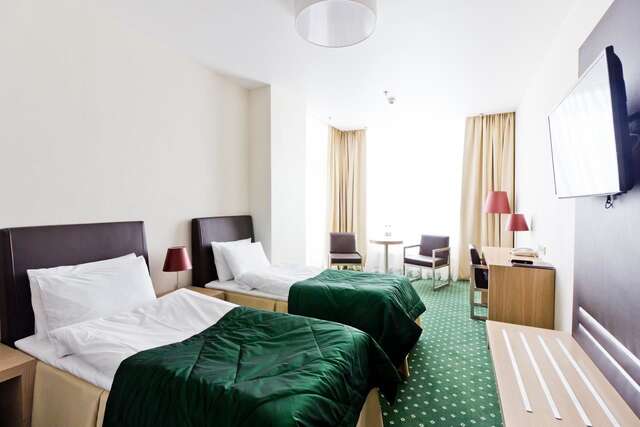 Отель Green City Hotel Минск-18