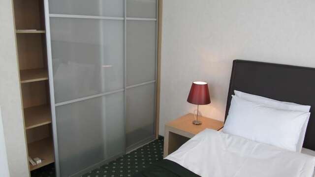 Отель Green City Hotel Минск-43